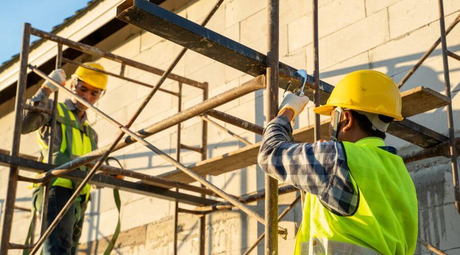 Professional fairlawn roofing services in Toivola, MI